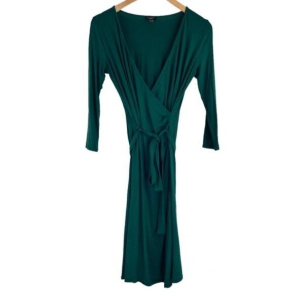 Talbots Dresses & Skirts - Talbots Hunter Green Faux Wrap Dress.